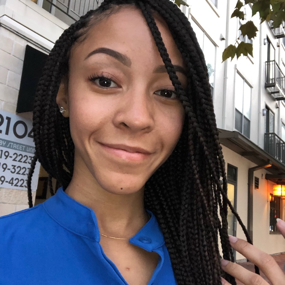 Meet your Posher, Jade